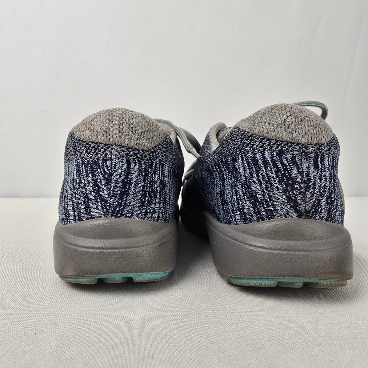TRAQ by Alegria Blue Goalz Sneaker Size 9