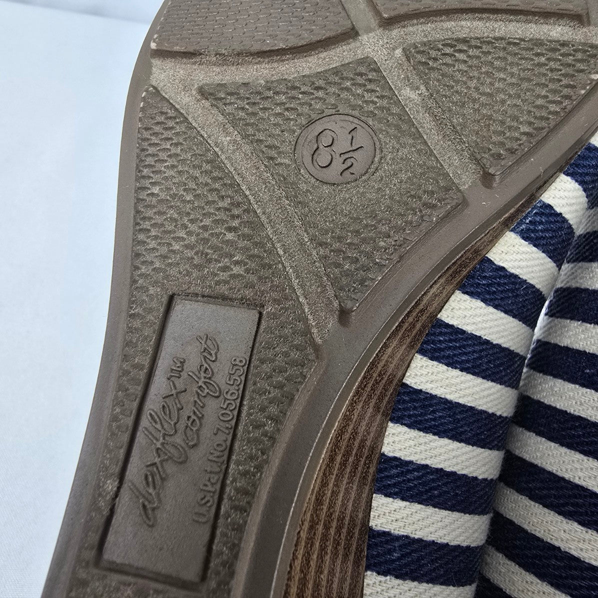 Dexflex Comfort Navy Blue Stripped Low Heel Wedge Shoes Size 8.5