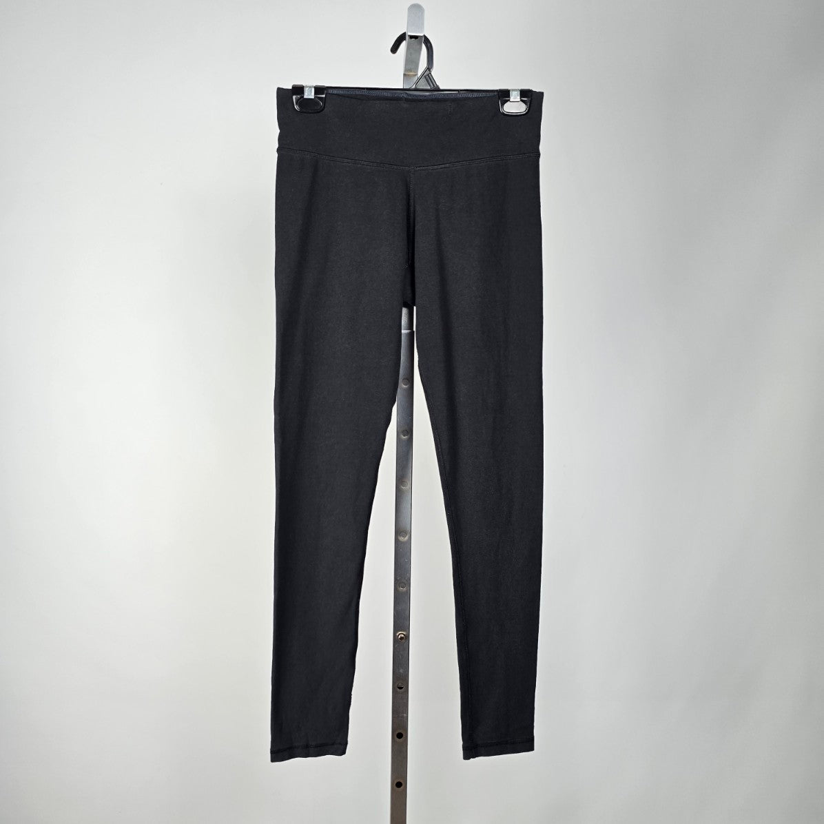 Tasc Black Activewear Leggings Size M