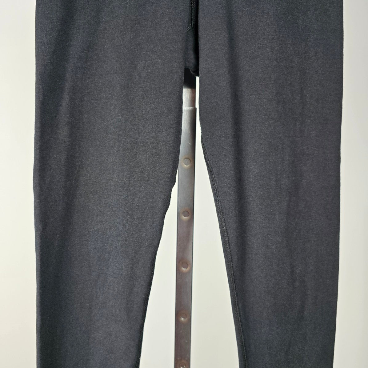 Tasc Black Activewear Leggings Size M