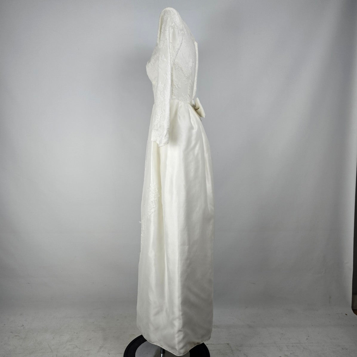Vintage White Lace Detail Boat Neck Wedding Dress Size XS