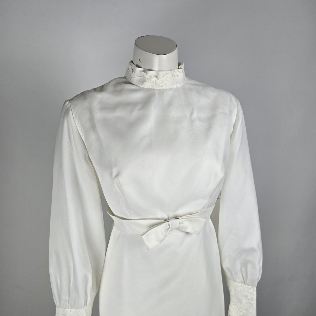 Vintage White High Neck Colum Gown Wedding Dress Size M