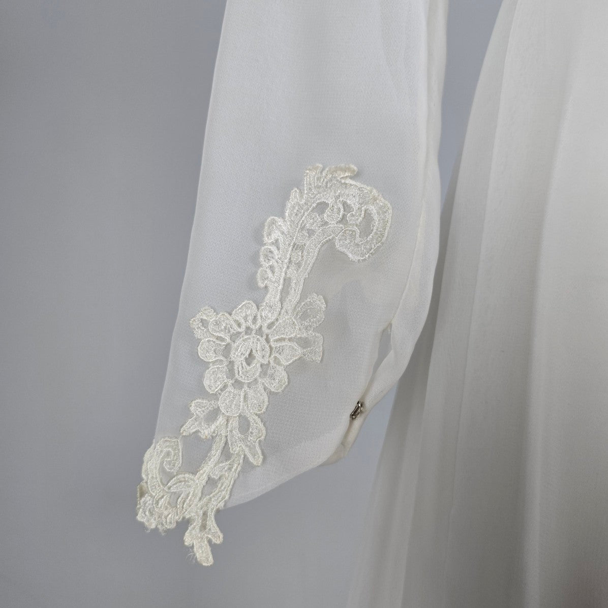 Vintage White Lace Puff Sleeve High Neck Wedding Dress Size XS