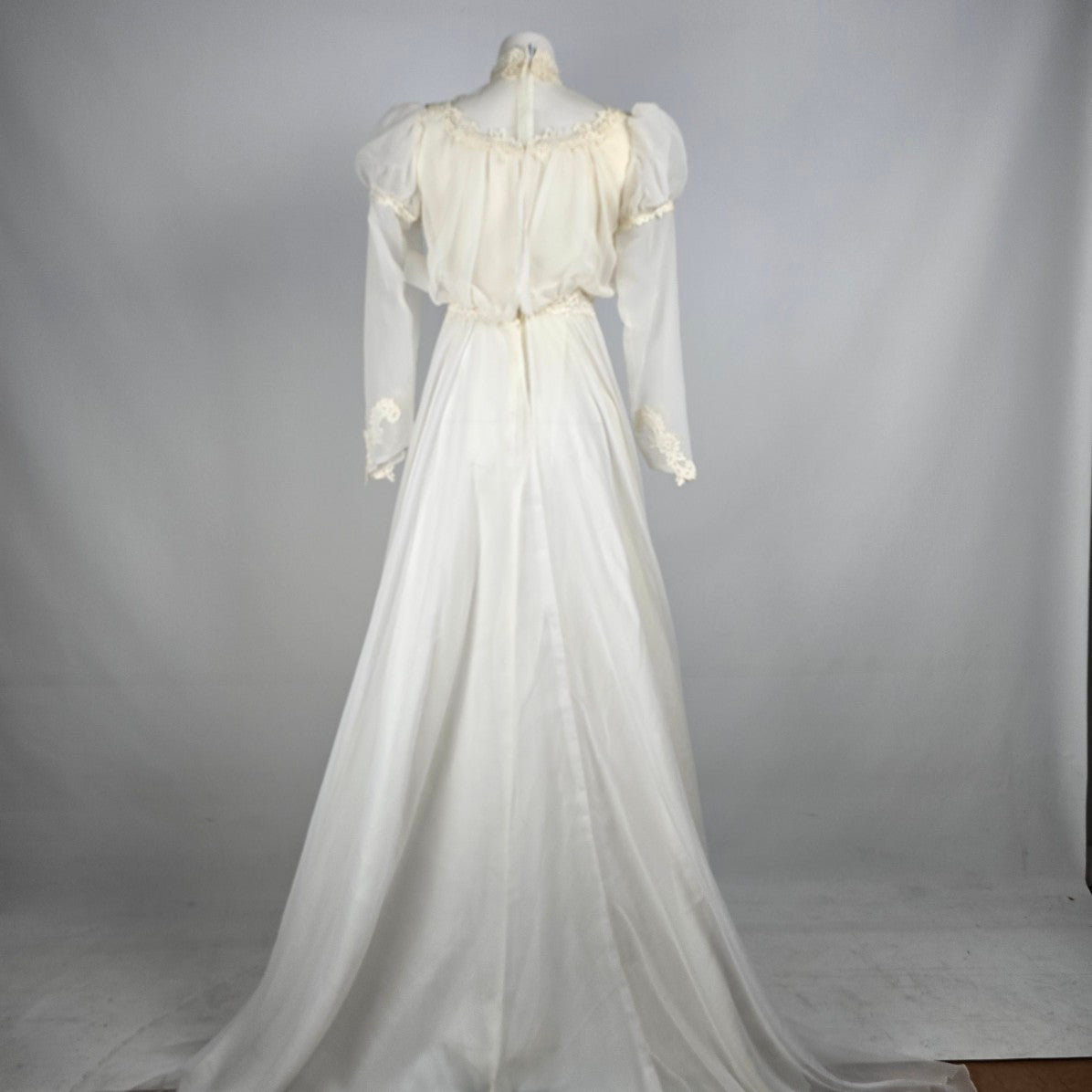 Vintage White Lace Puff Sleeve High Neck Wedding Dress Size XS