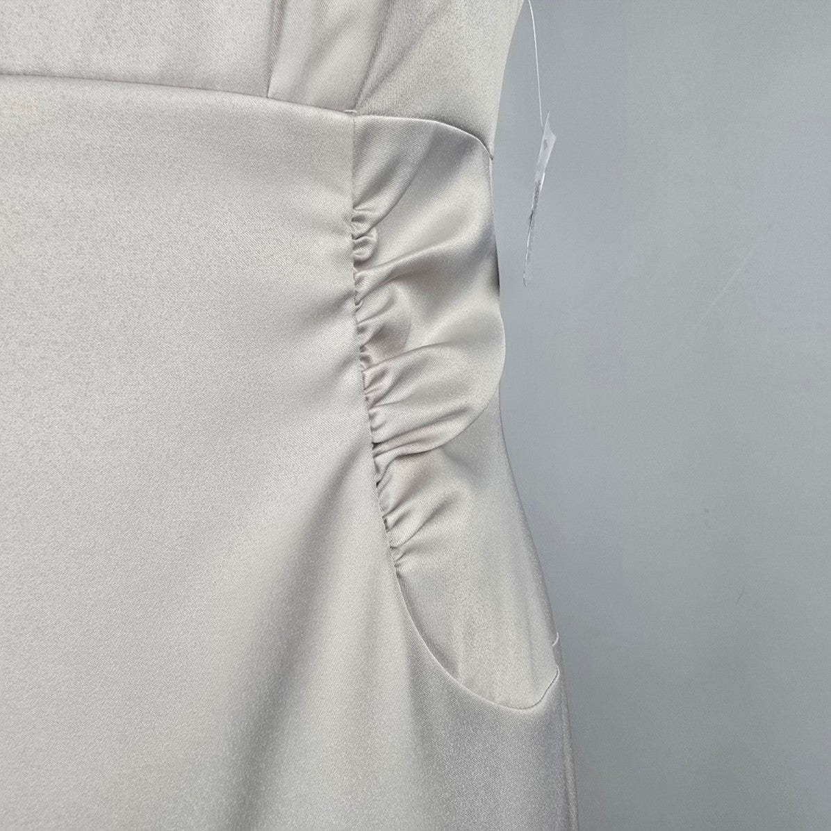 London Times Cream Cowl Neck Ruched Sheath Dress Size 6