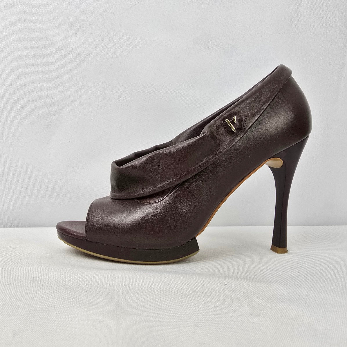 Velika Brown Leather Peep Toe Heeled Shoes Size 7