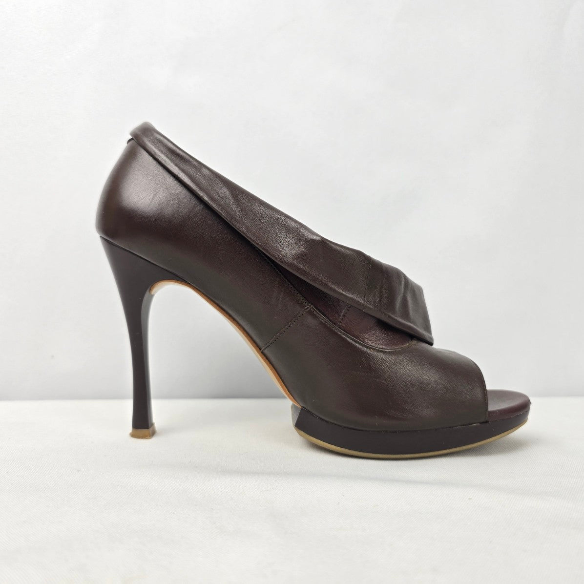 Velika Brown Leather Peep Toe Heeled Shoes Size 7