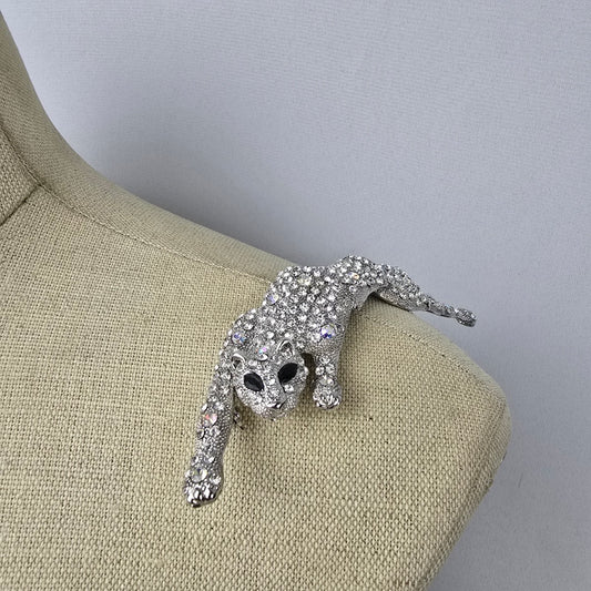 Silver Rhinestone Cougar Shoulder Sitting Articulated Brooch