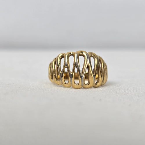 Vintage Gold Tone Ring 8.5
