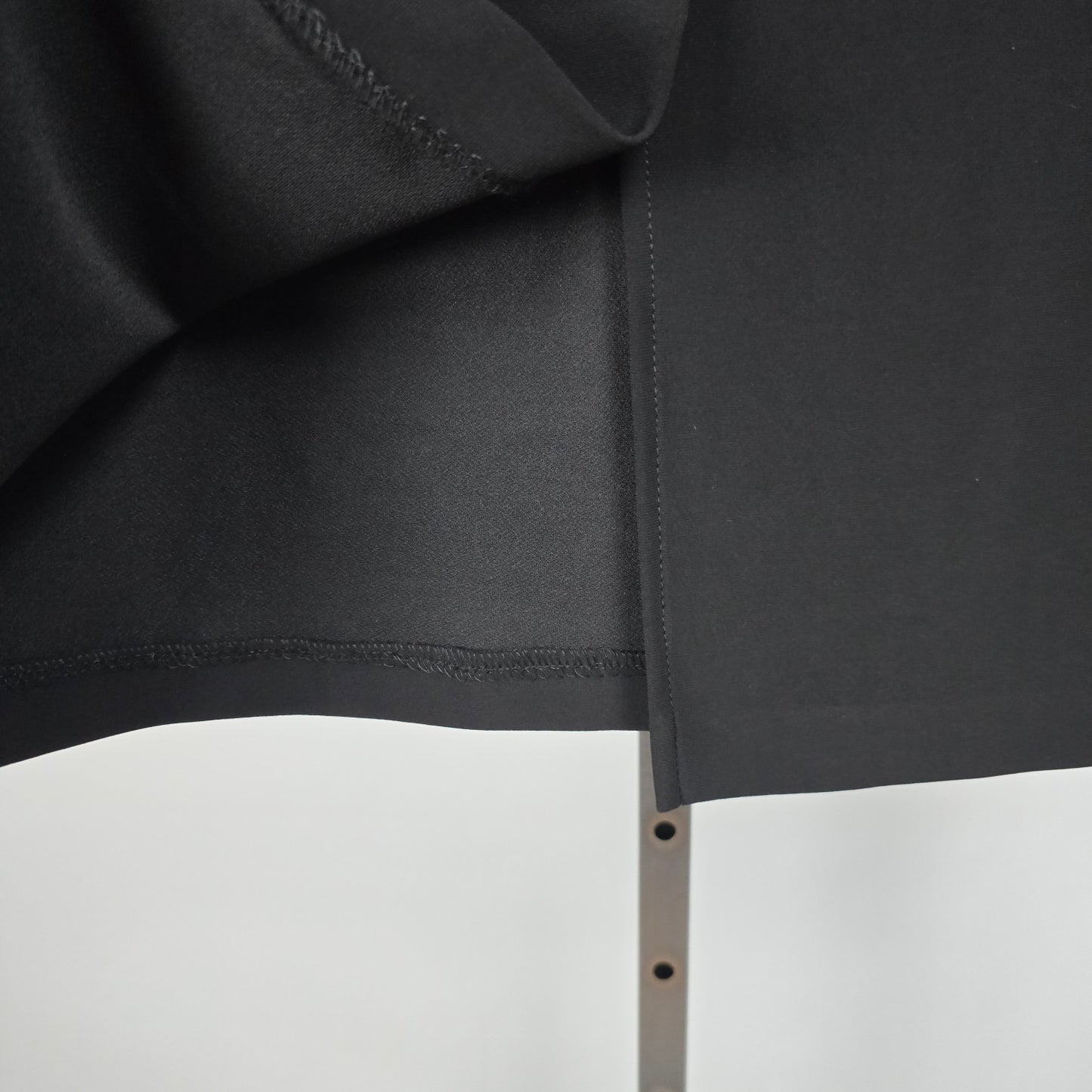Joseph Ribkoff Black Knee Length Skirt Size 20