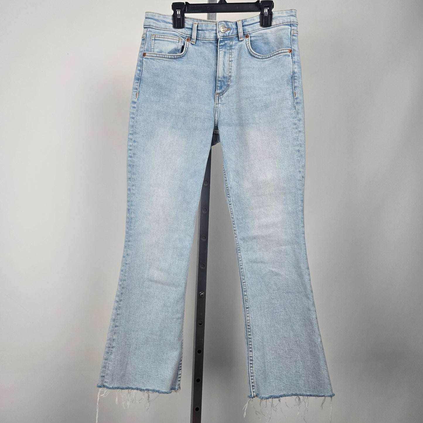 Zara Light Wash Cropped Flare Leg Jeans Size 10
