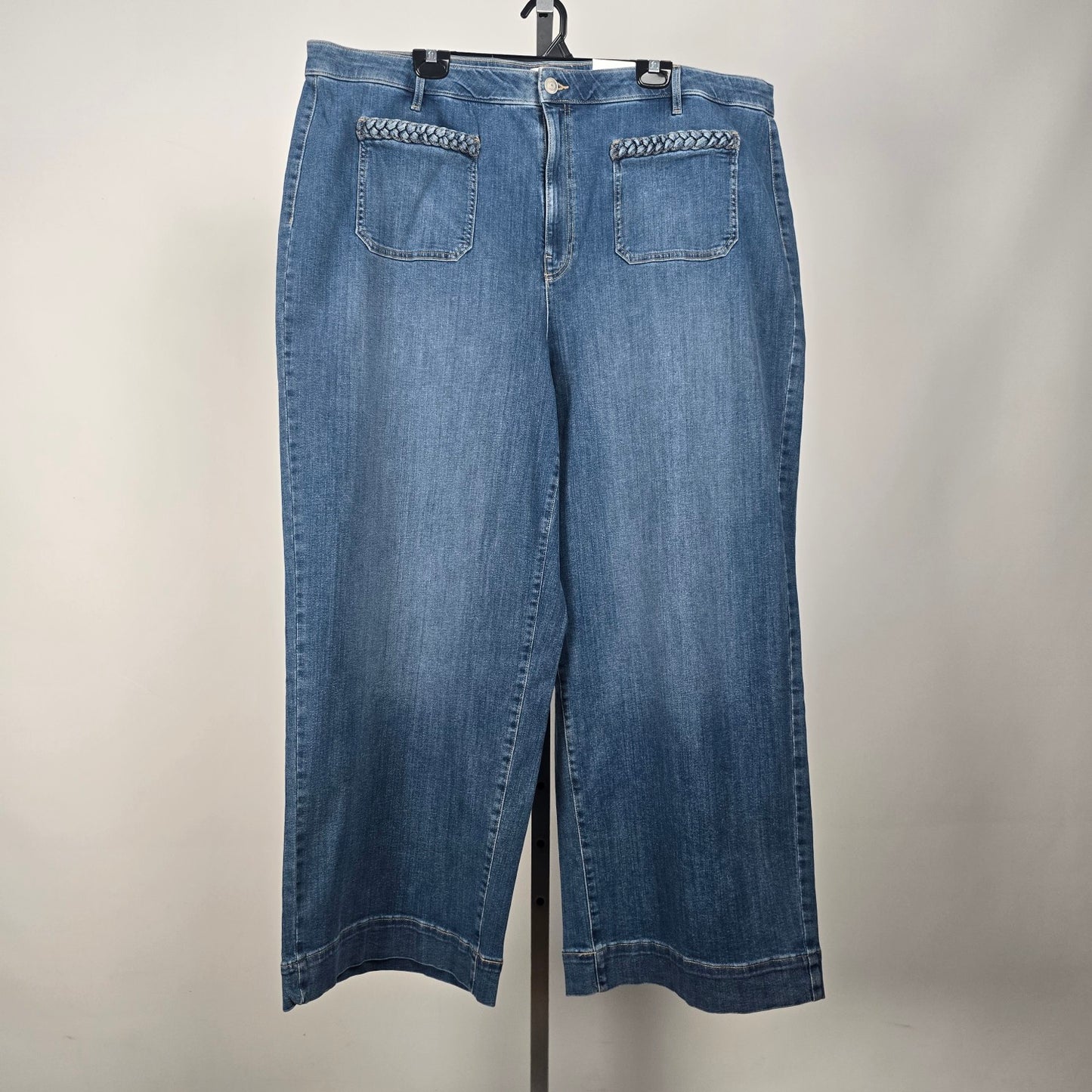 DC Jamb Large Wide Leg Curvy Medium Wash Braided Detail Jeans Size 26