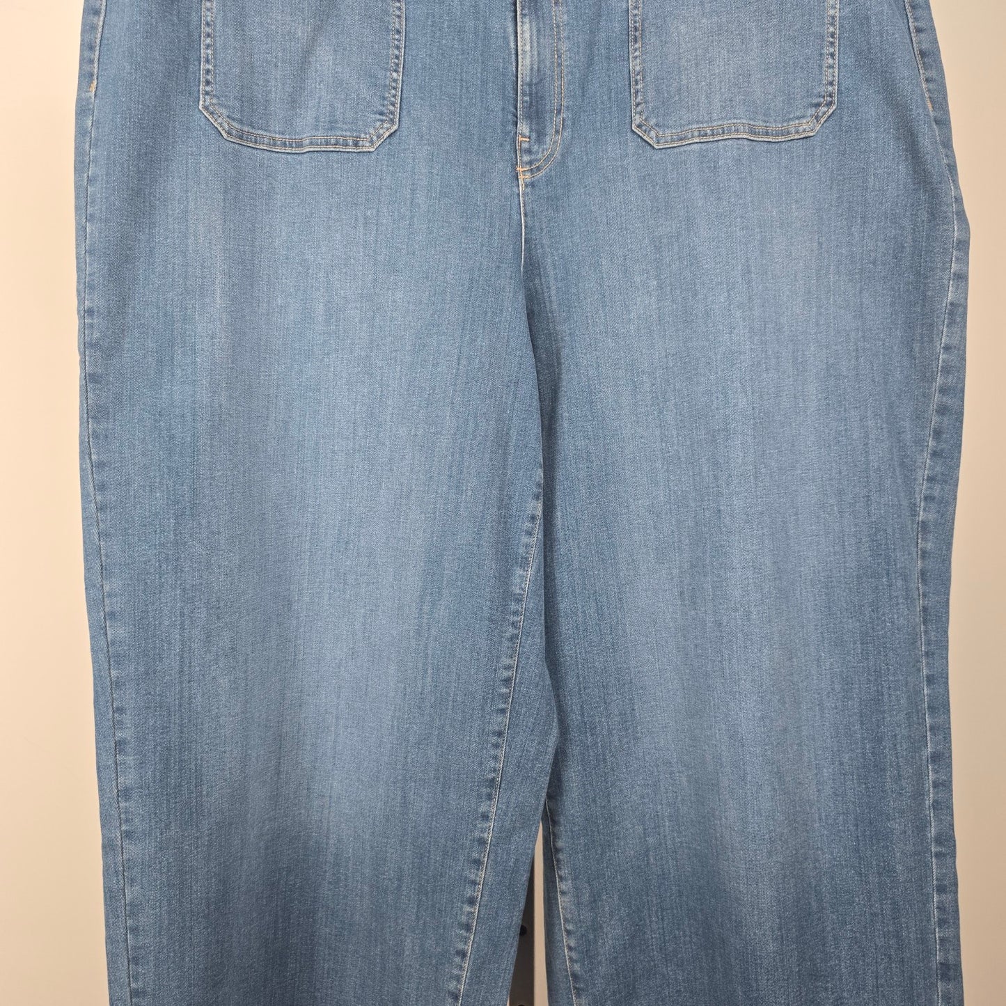 DC Jamb Large Wide Leg Curvy Medium Wash Braided Detail Jeans Size 26