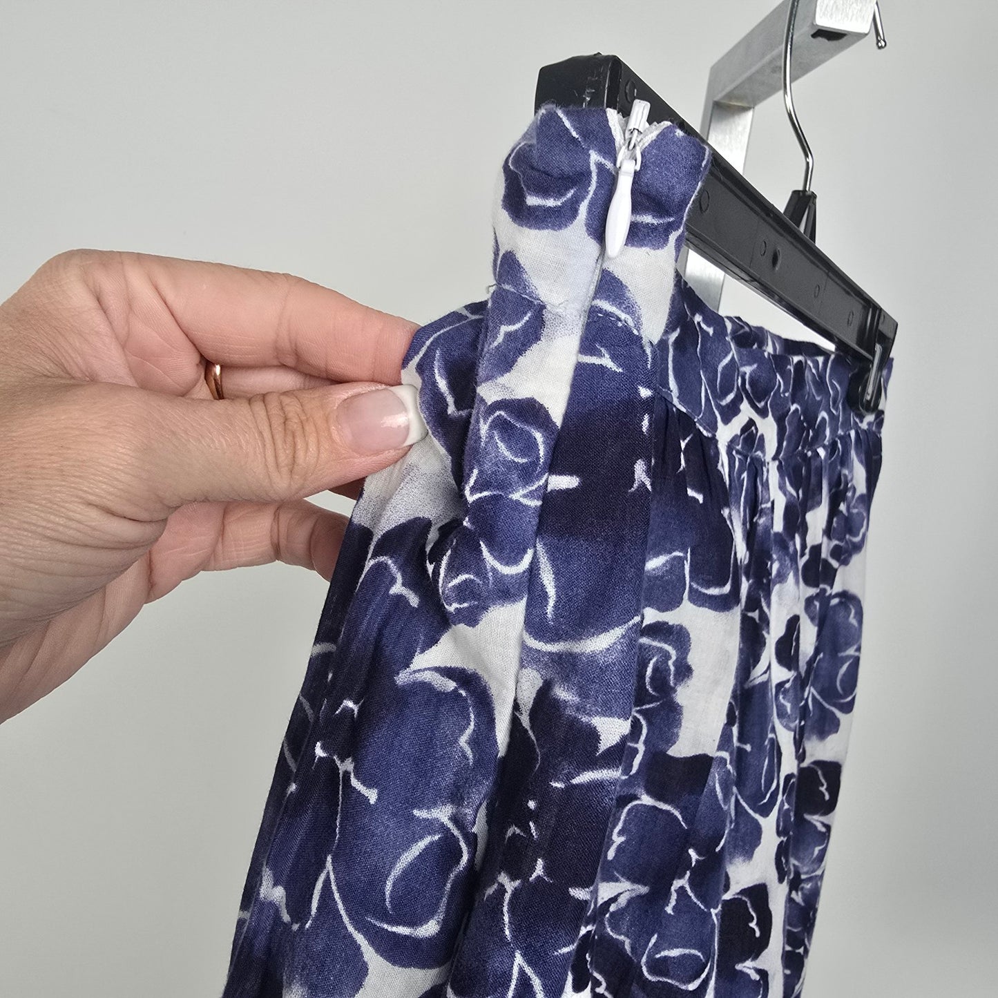 Pure Alfred Sung Cotton Blue Floral Mini Skirt Size 6