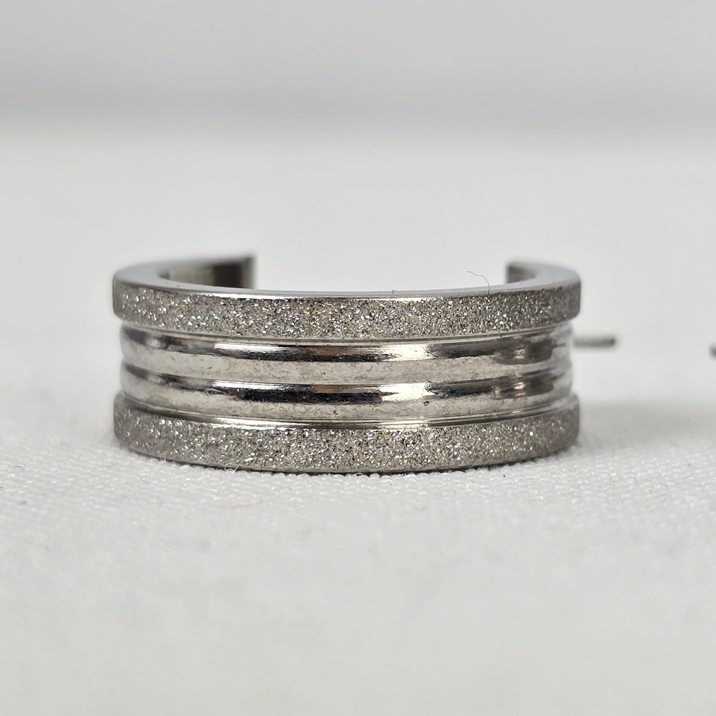 Steeltime Stainless Steel Silver Hoop Earrings