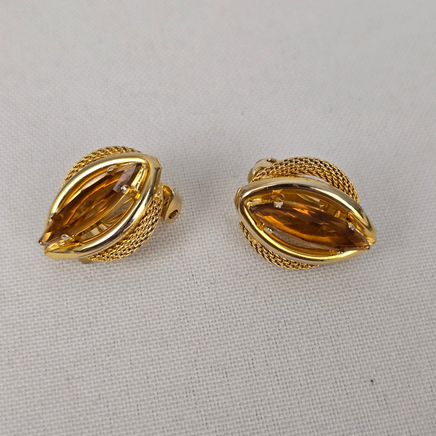 Vintage Gold Tone Brown Stone Statement Necklace & Clip On Earrings Set