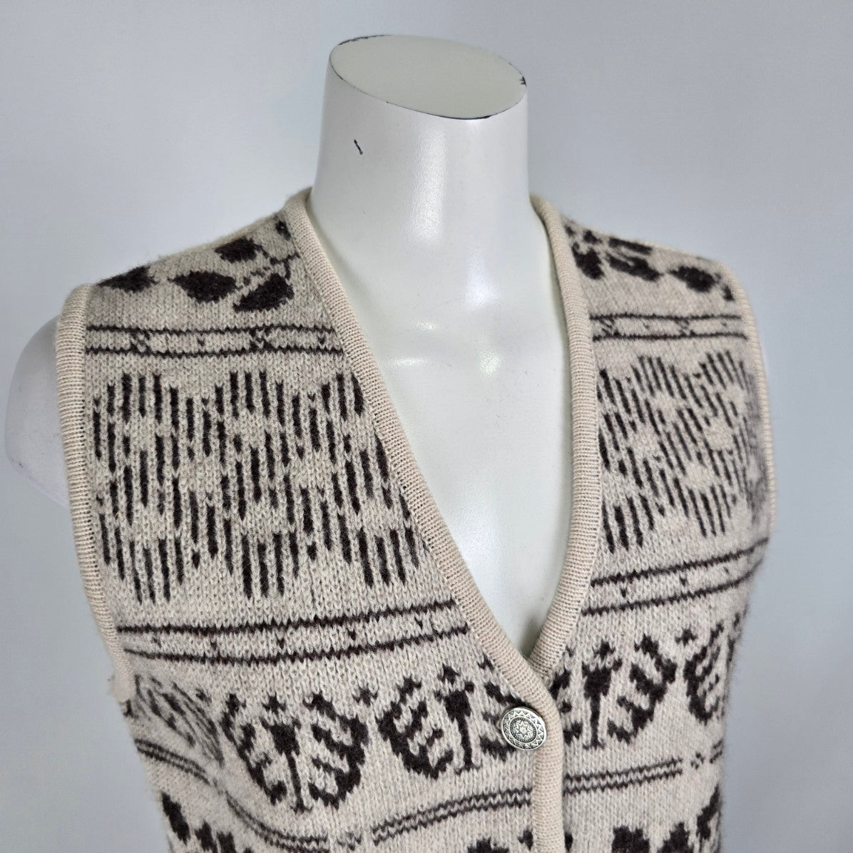 Vintage Wondra Wool Knit Cream & Black Button Up Sweater Vest Size M