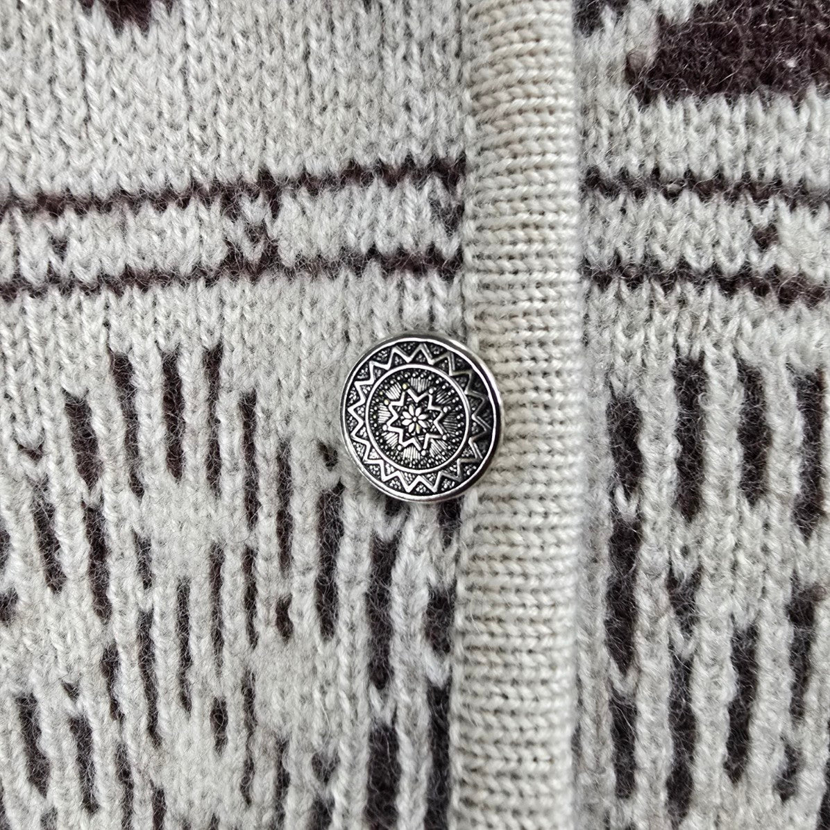 Vintage Wondra Wool Knit Cream & Black Button Up Sweater Vest Size M