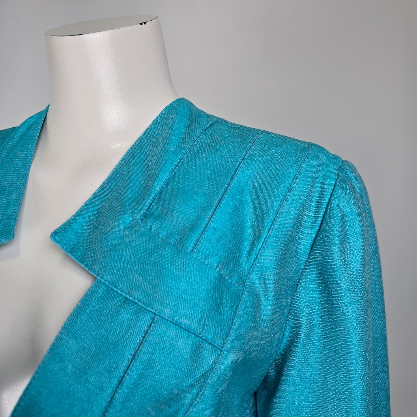 Vintage Zakura Blue Cropped Blazer Size 4