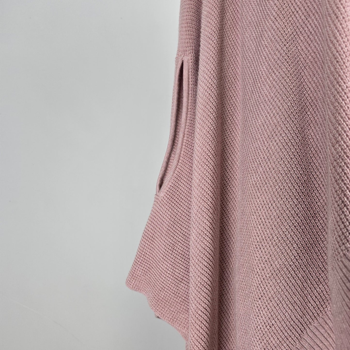 The Lululemon Forward Flow Cape Poncho Pink Onesize