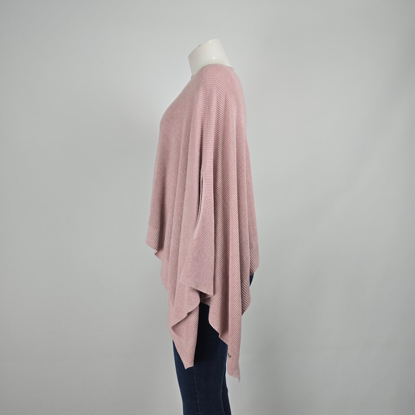 The Lululemon Forward Flow Cape Poncho Pink Onesize