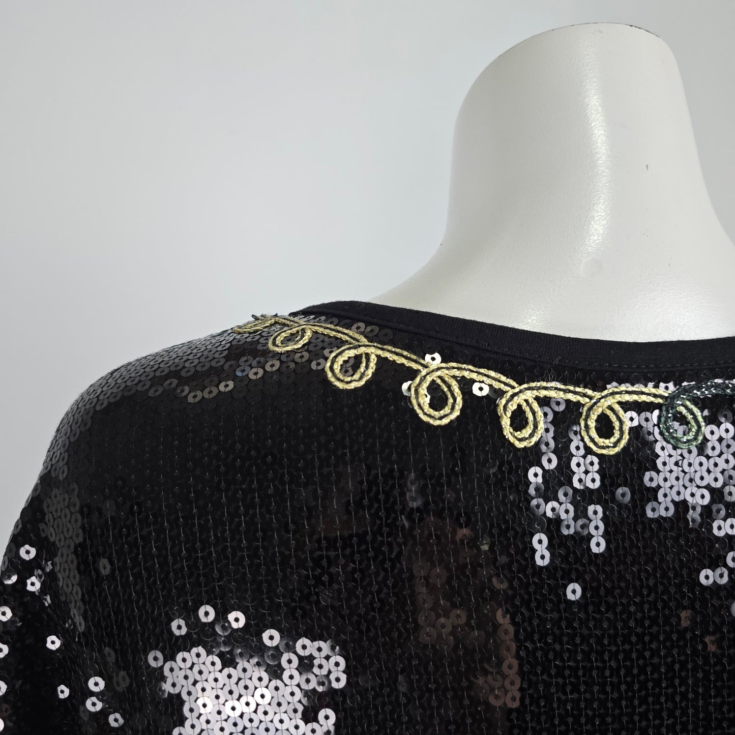 Vintage Once 1 Again Black & Gold Sequined Poncho Top Size 1X