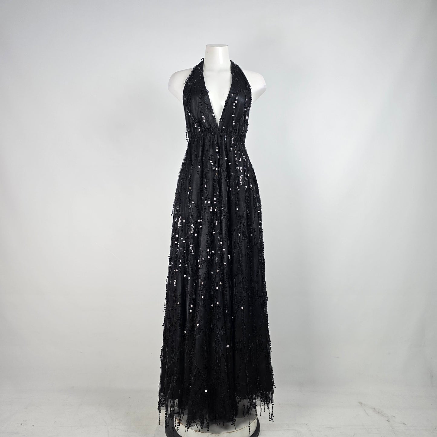 Xenia Black Halter Sequined Eventwear Gown Size 6