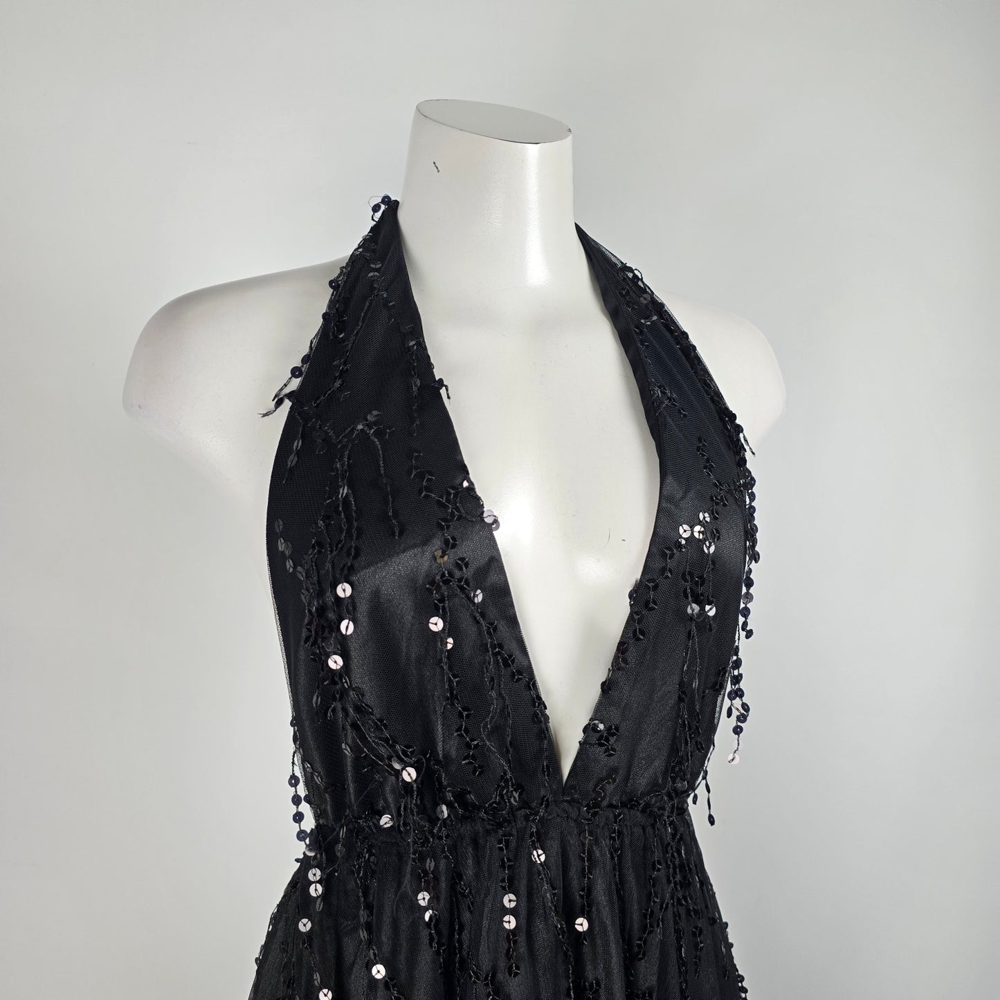 Xenia Black Halter Sequined Eventwear Gown Size 6