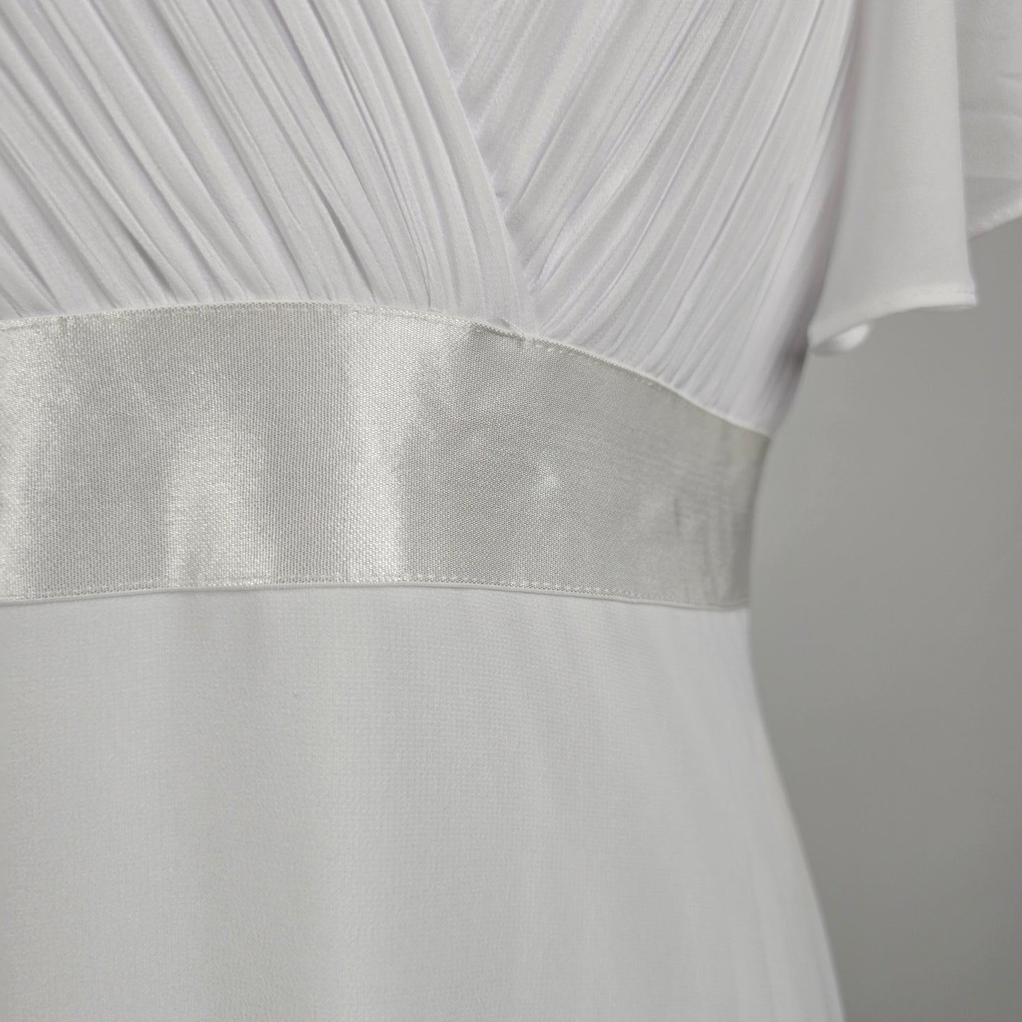 Ever Preety White Chiffon Wedding Dress Size 10