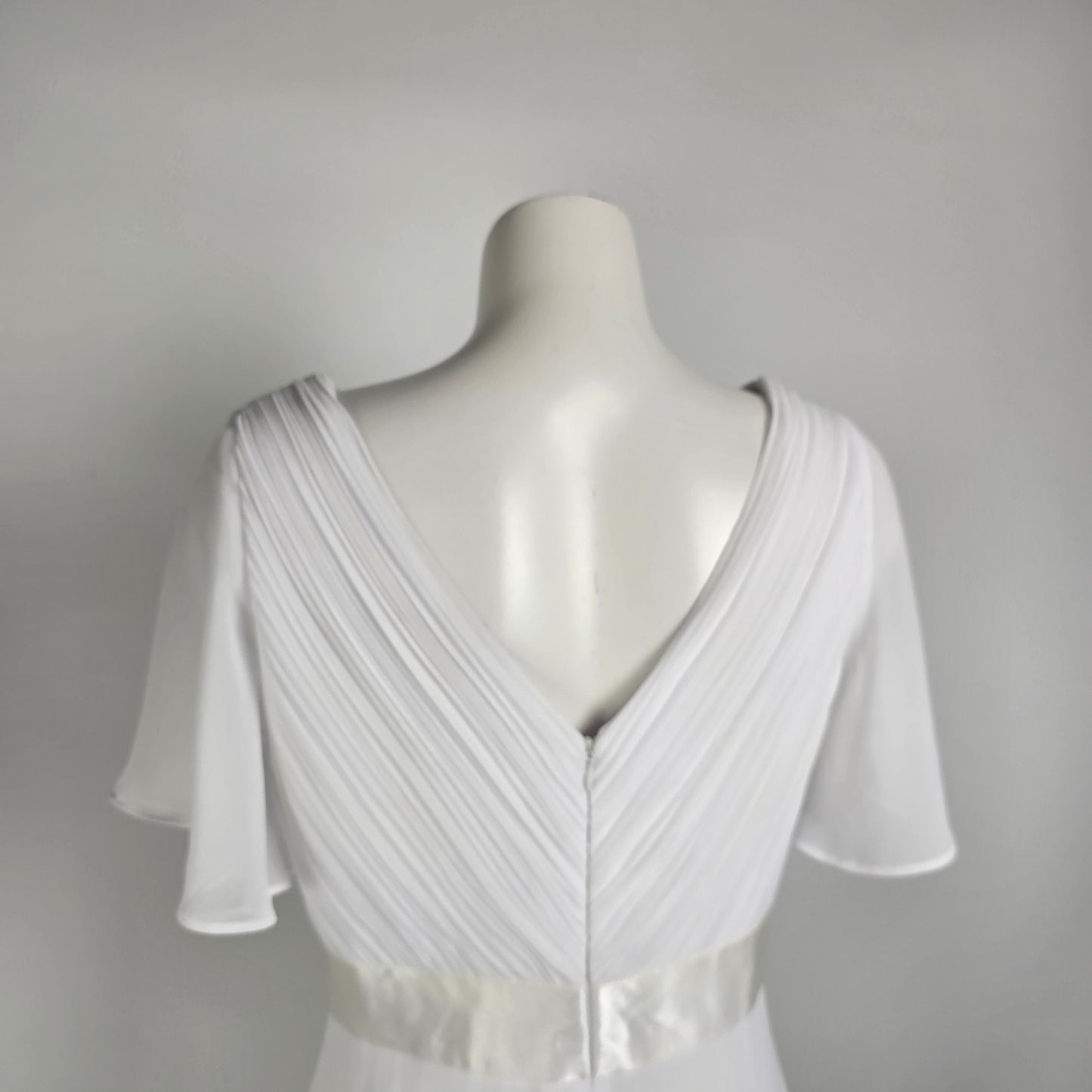 Ever Preety White Chiffon Wedding Dress Size 10