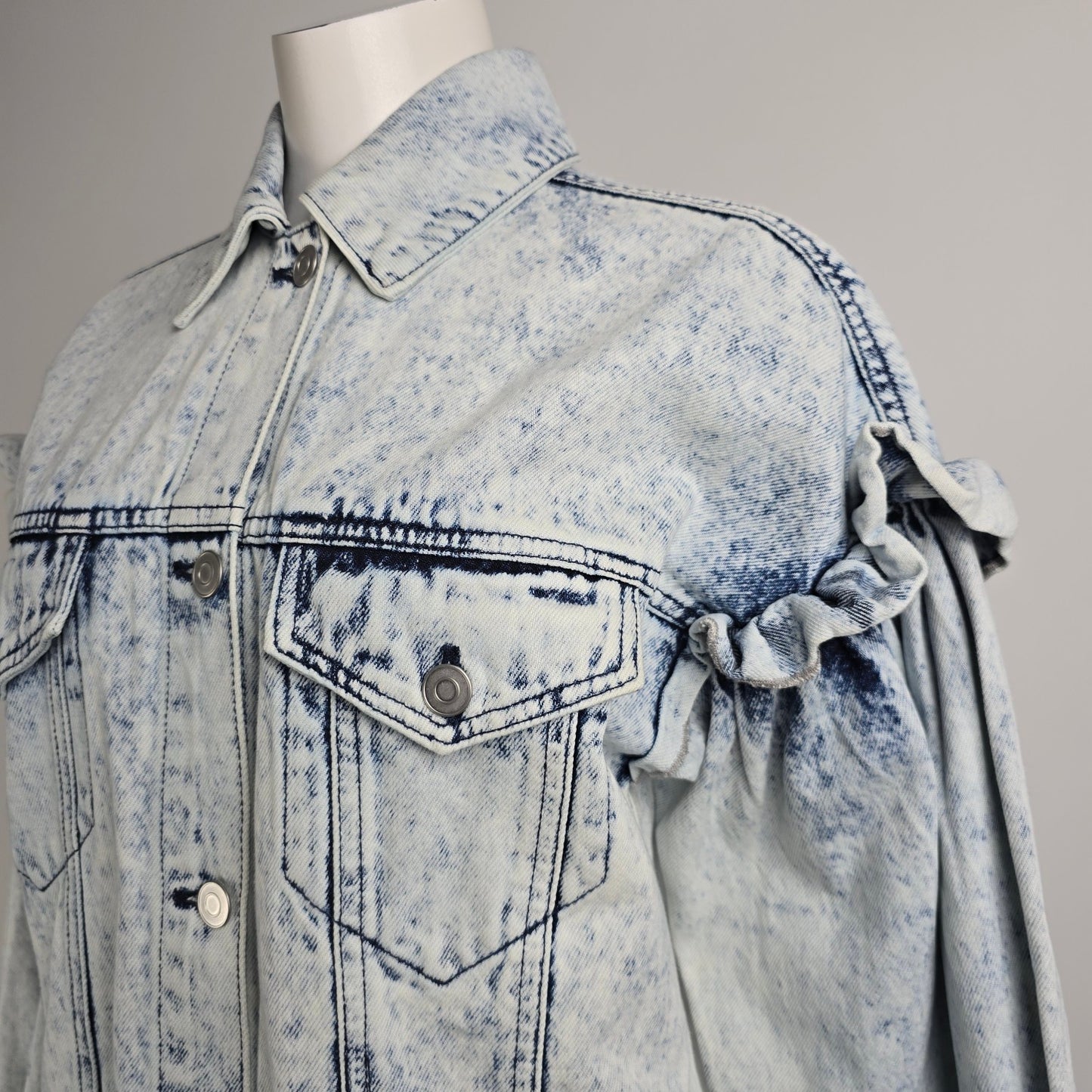 Avec Les Filles Acid Wash Oversized Ruffle Denim Trucker Jacket Size XS/S