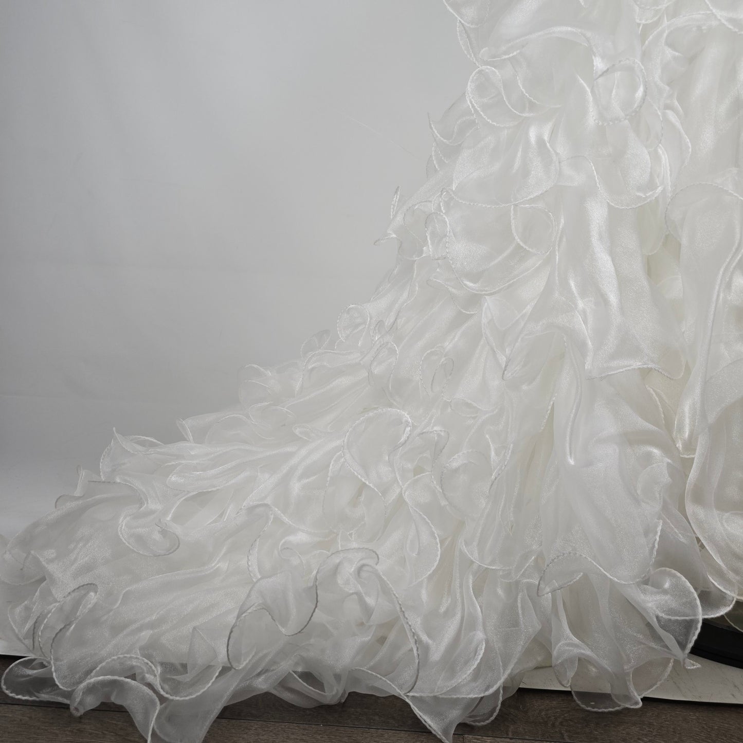 Vintage 80s White Lace Ruffle Skirt Beaded Wedding Gown Size XS