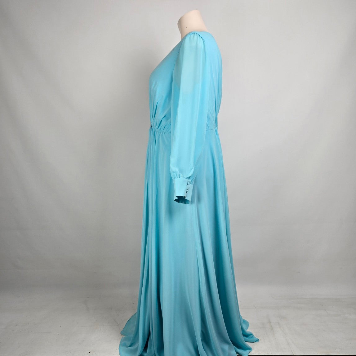 Gather & Gown Blue Long Flowey Sleeve Wrap Gown Size 28 Style Faith