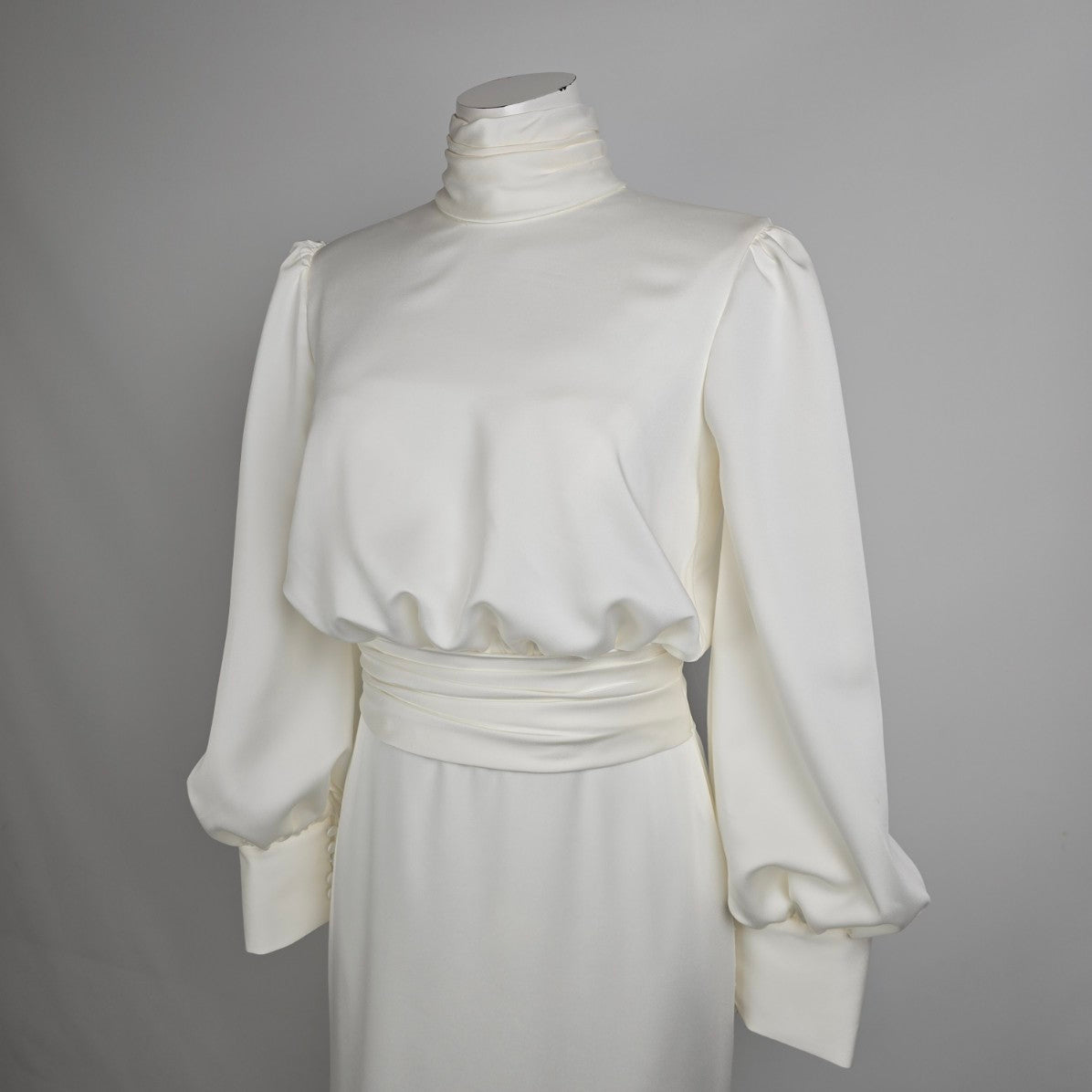 Mori Lee Ivory HIgh Neck Modest Wedding Dress Size 8 Style 30169