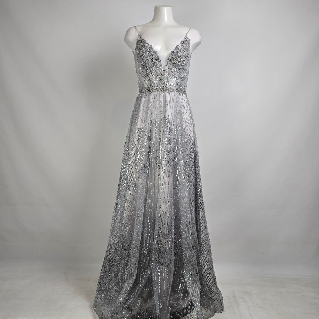 Azure Silver Beaded Sequined Long Eventwear Gown Size 8 Style AX7054