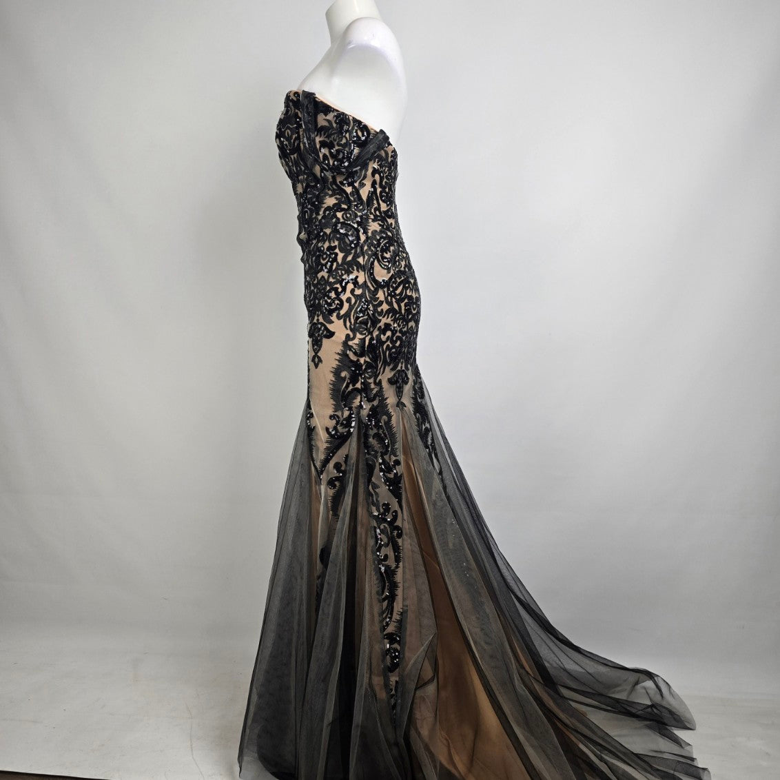 Azure Nude & Black Embroidered Lace Drop Sleeve Gown Size 8