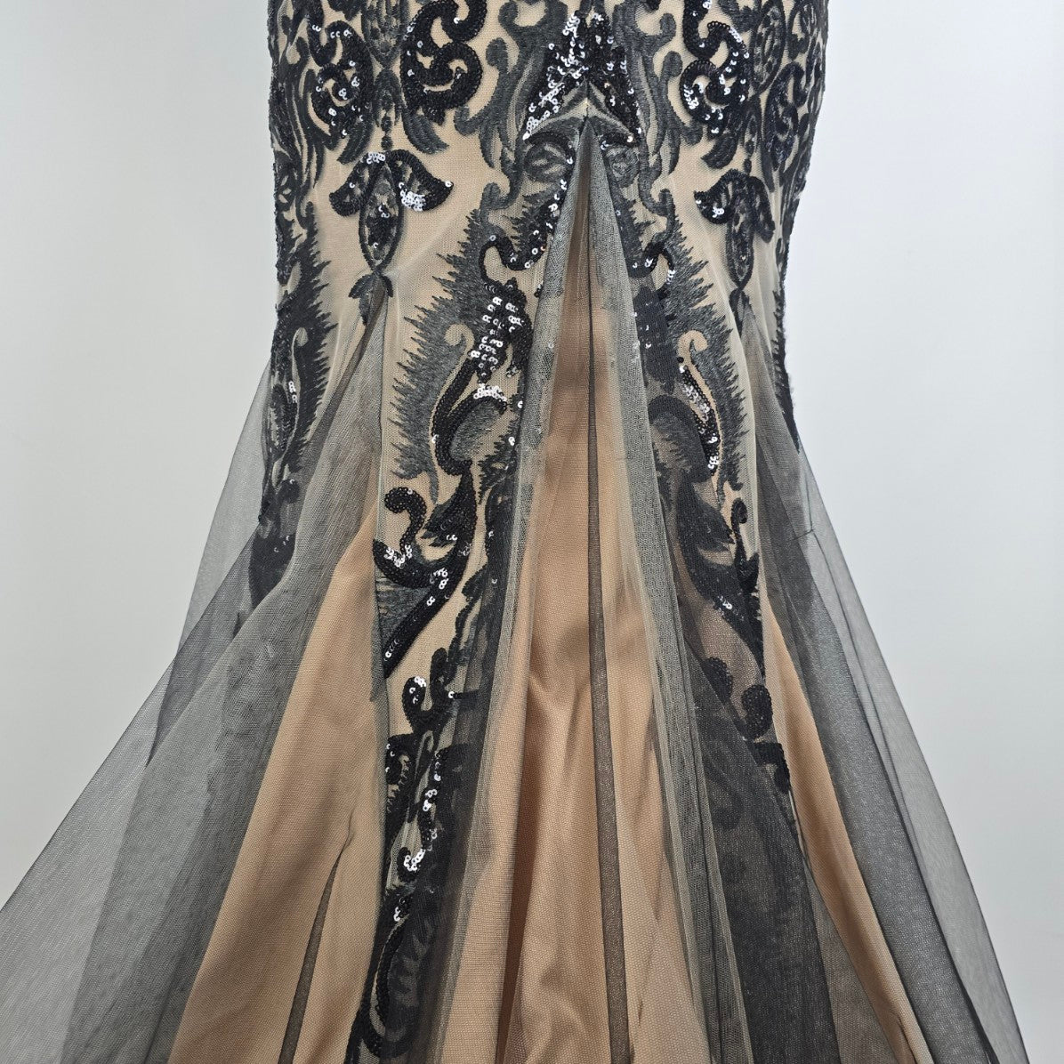 Azure Nude & Black Embroidered Lace Drop Sleeve Gown Size 8