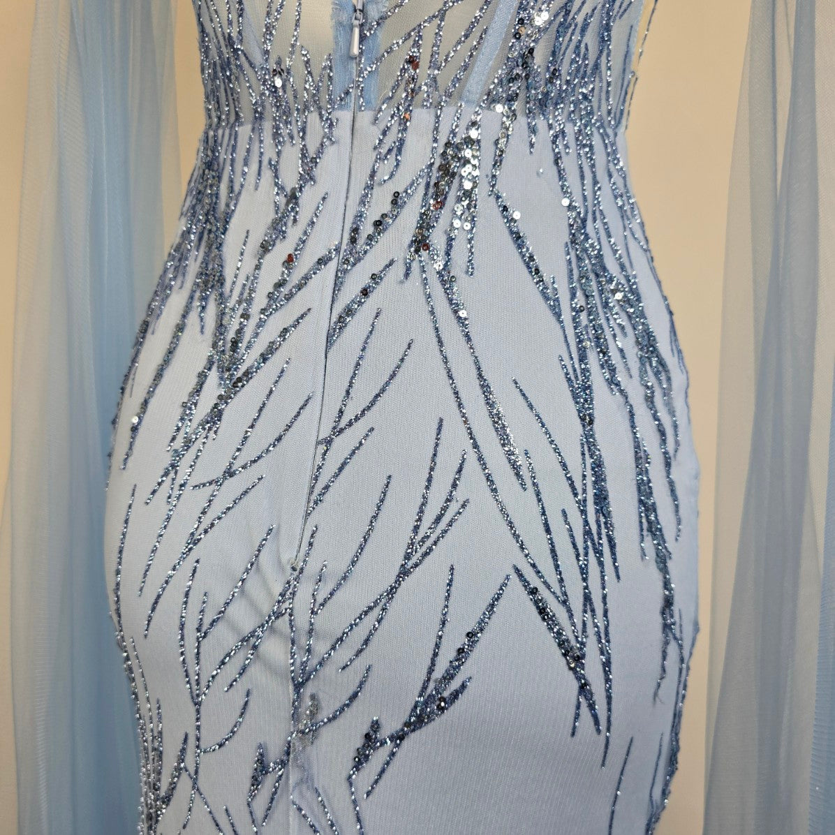 Monsini Blue Tulle Sparkle Eventwear Gown Size 6 Style 31953