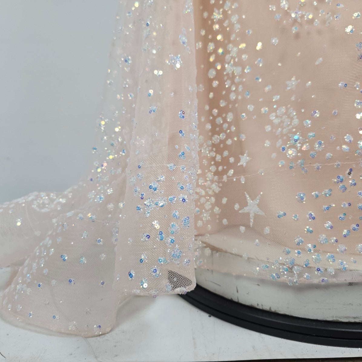 Colors Blush Floral Sequined Eventwear Gown Size 4 Style 3447