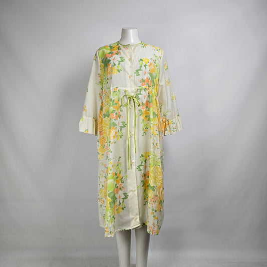 Vintage White Floral Button Up Dressing Gown Size M/L