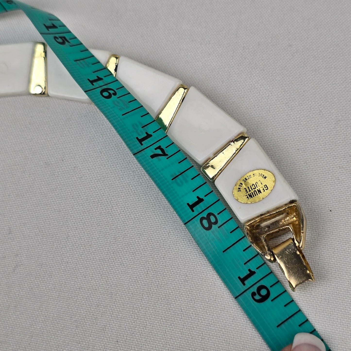 Vintage White Lucite Collar Necklace