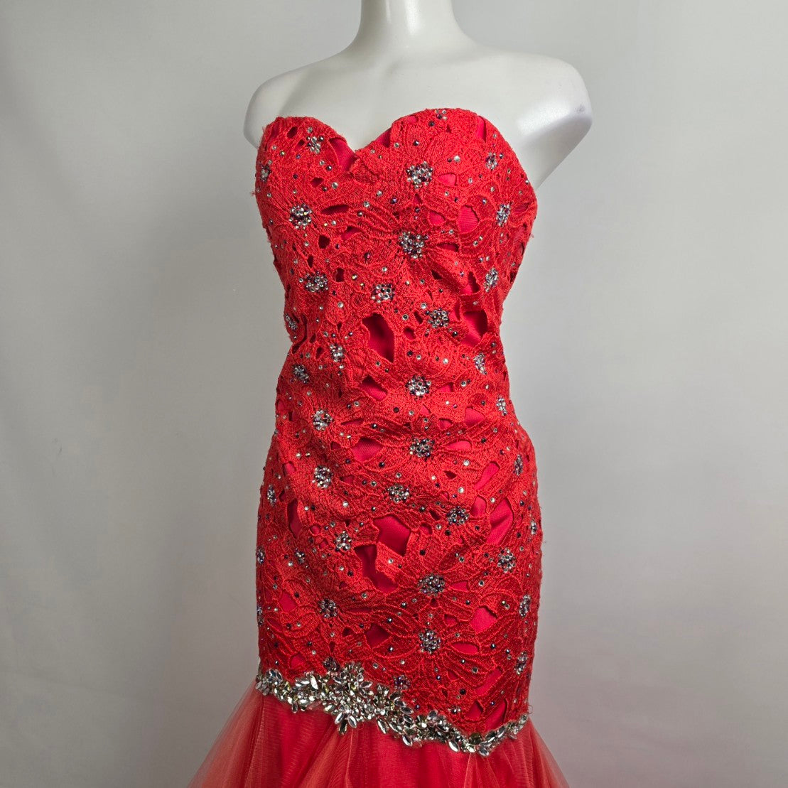 Blush Prom Red Beaded Floral Lace Mermaid Tulle Grad Gown Size 8