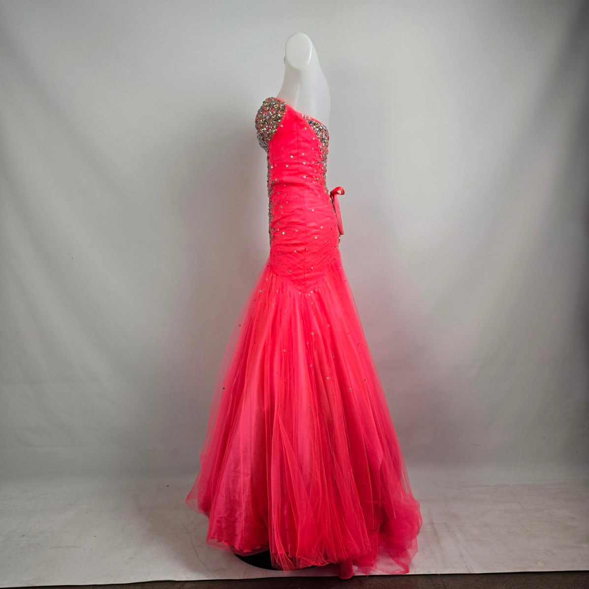 Mori Lee Bright Pink Crystal Bodice Mermaid Tulle Grad Event Gown Size 5/6