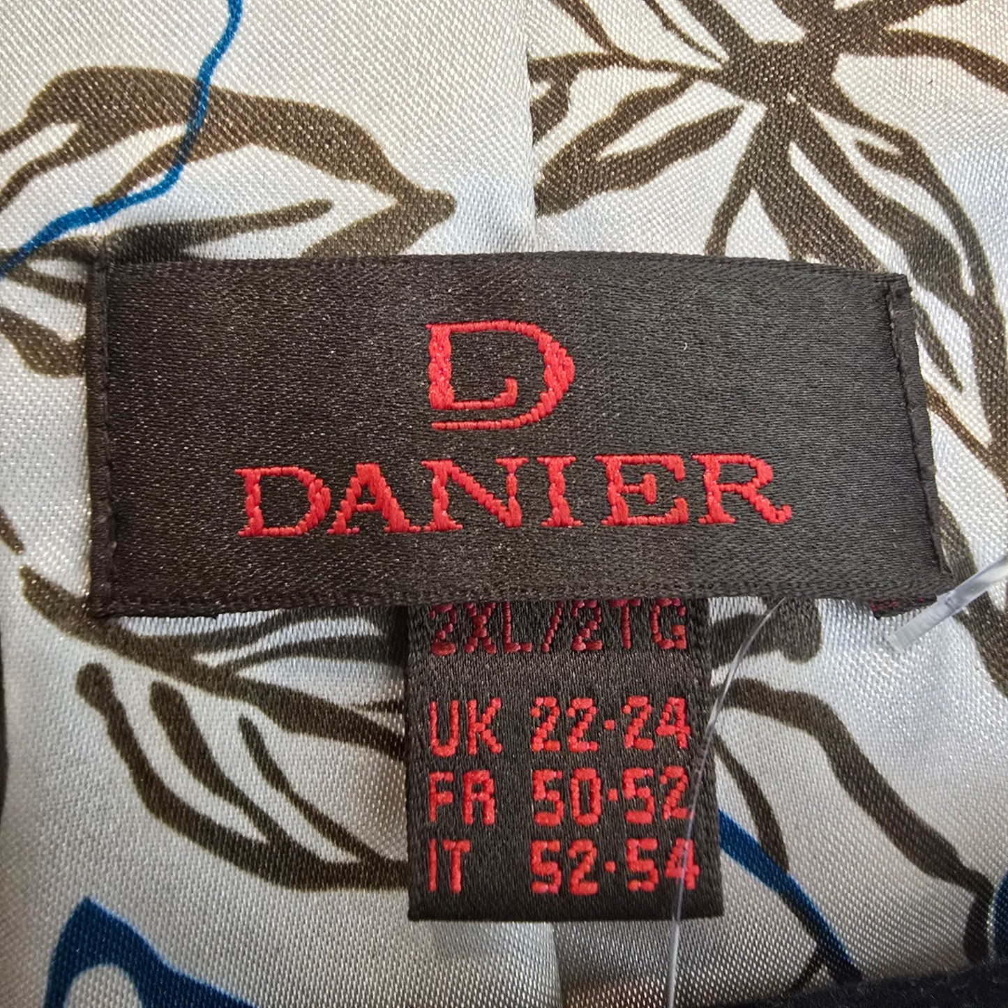 Danier Cream Button Up Leather Jacket Size 2XL