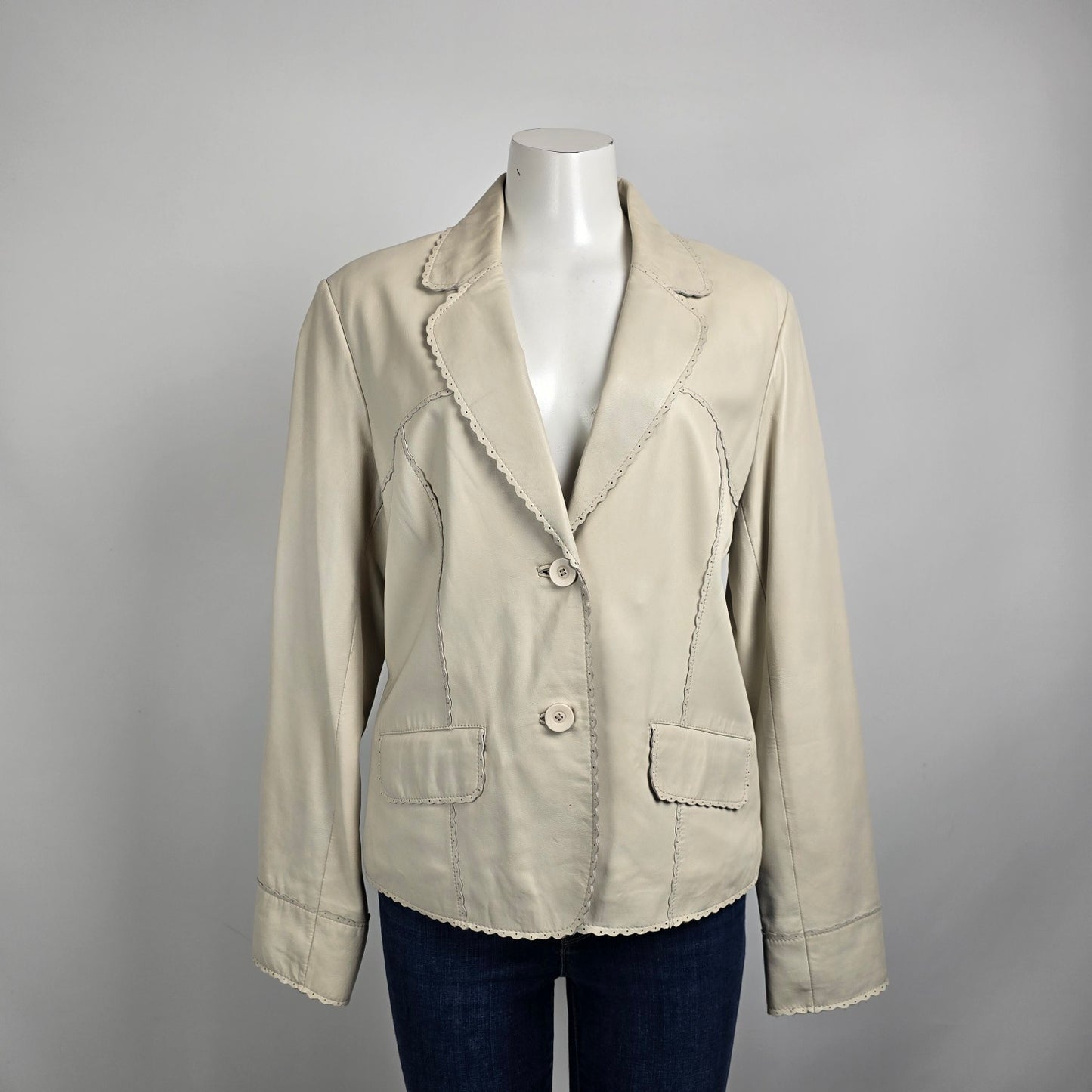 Danier Cream Button Up Leather Jacket Size 2XL