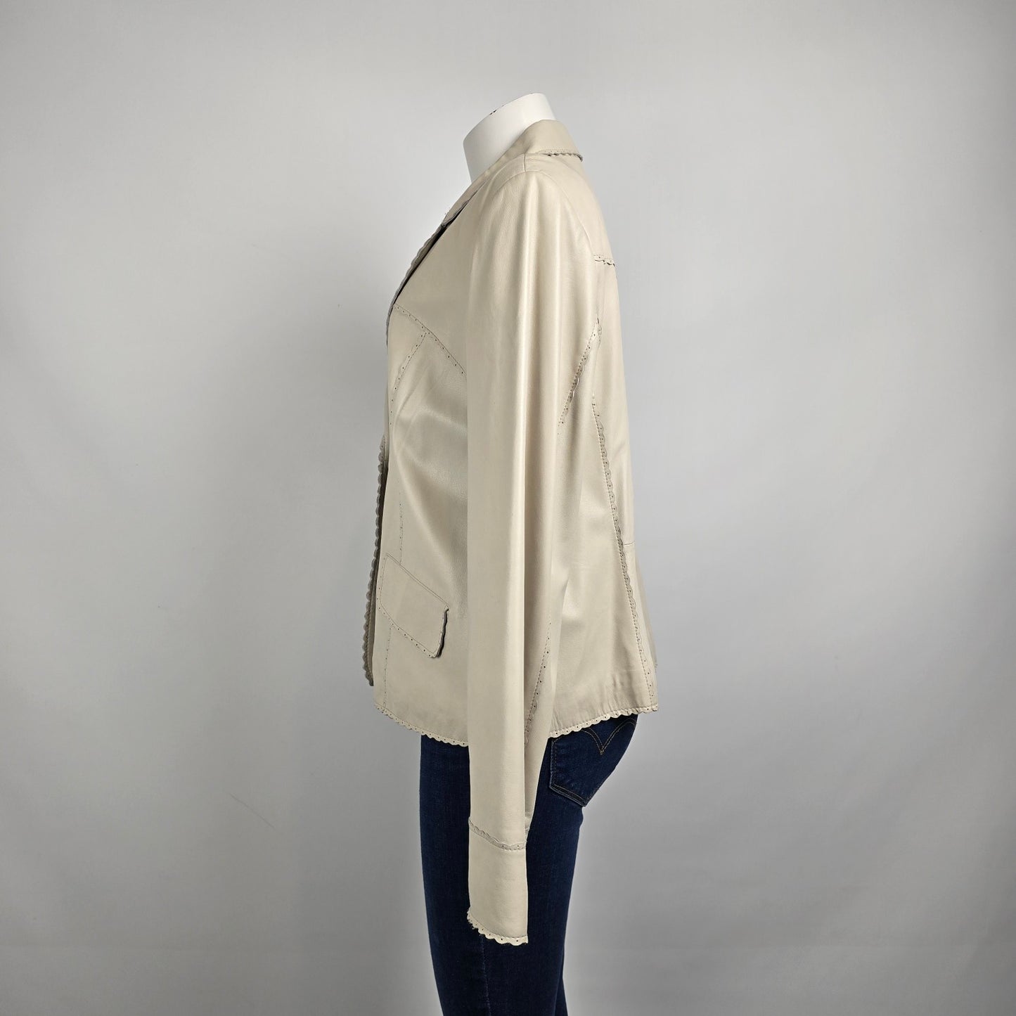 Danier Cream Button Up Leather Jacket Size 2XL