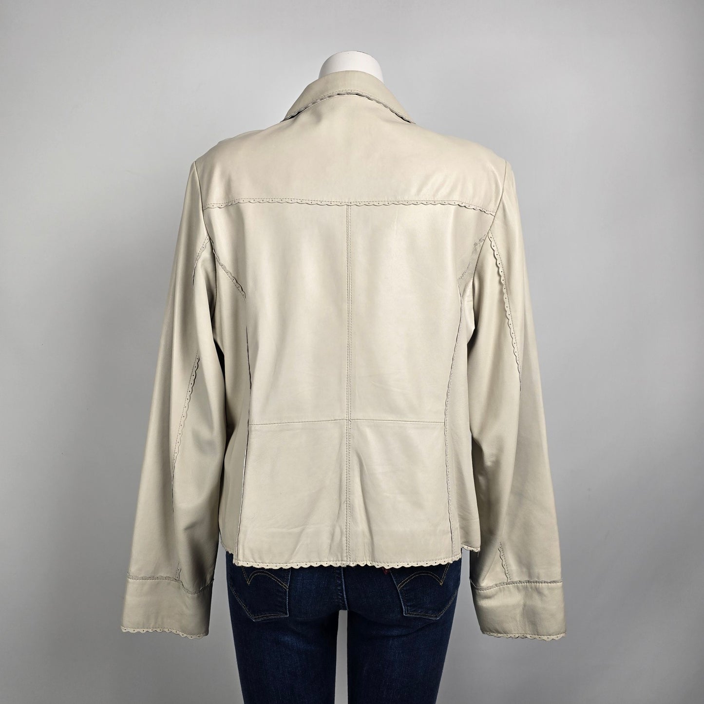 Danier Cream Button Up Leather Jacket Size 2XL