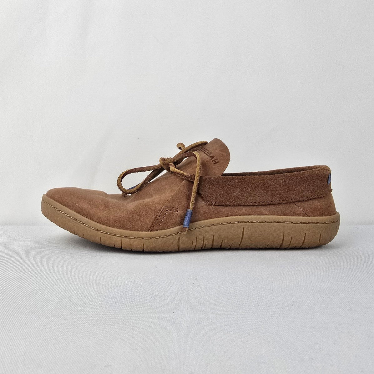 Manitobah Mukluks Brown Leather Modern Moccasins Size 9