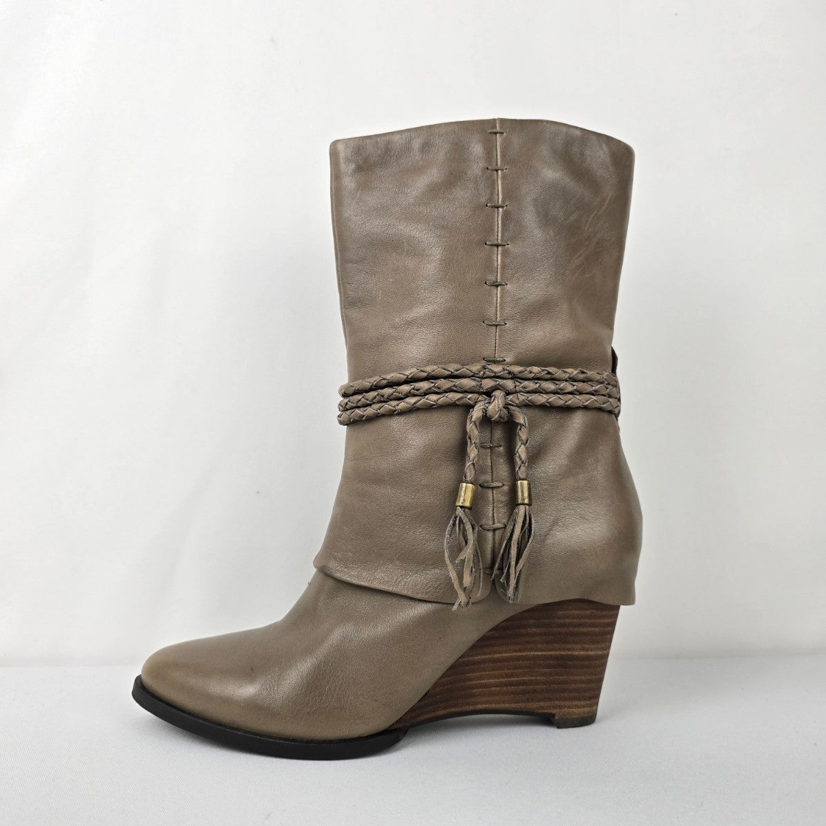 B. Makowsky Taupe Leather Ankle Boots Size 8.5