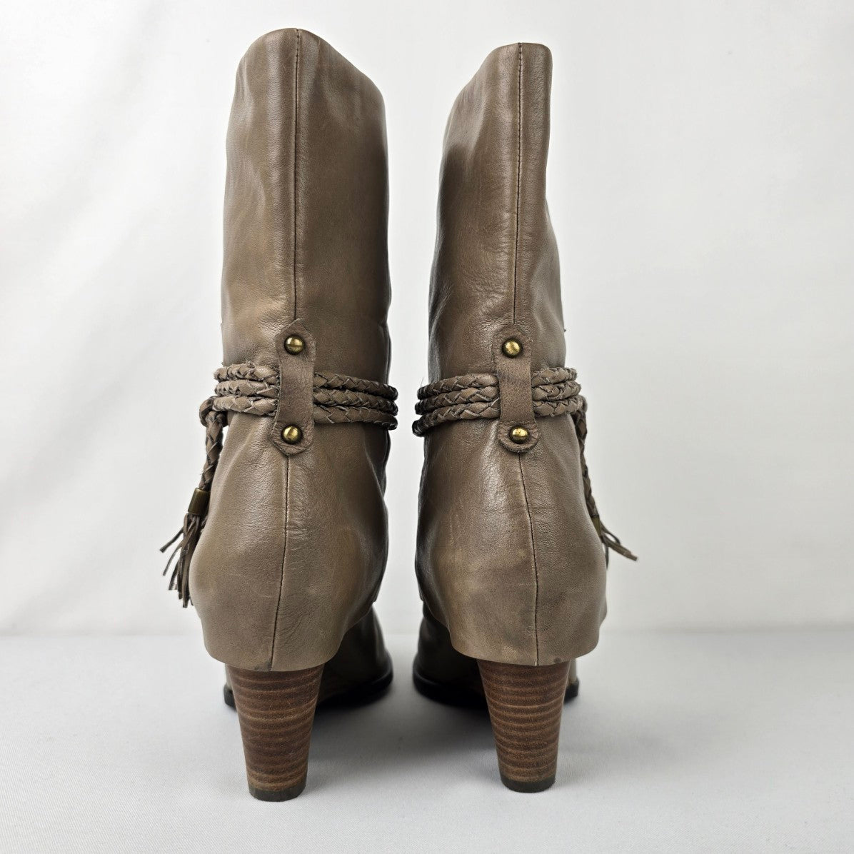 B. Makowsky Taupe Leather Ankle Boots Size 8.5